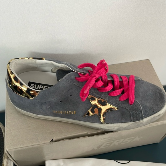 Golden Goose Superstar Classic: Grey-blue suede with leopard star and heel. - Picture 2 of 5